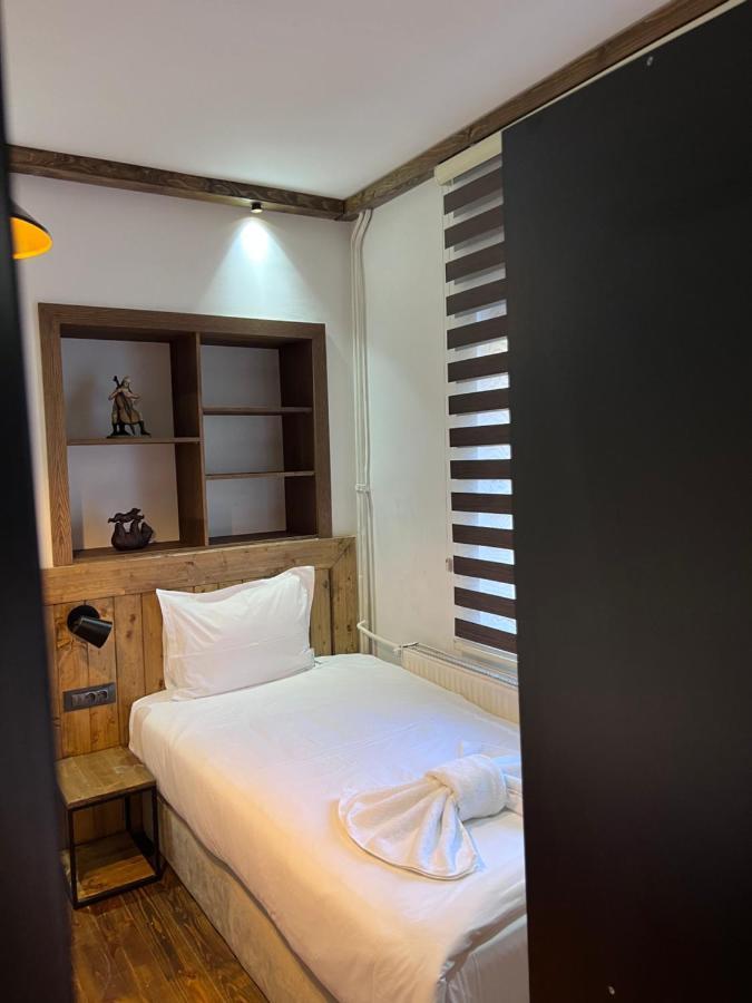 Mia's Favorite Hotel 4*